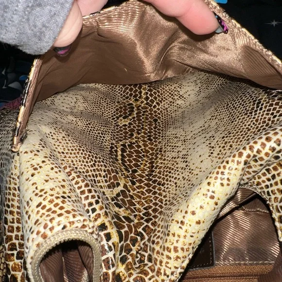 Blue Elegance Shoulder Bag – Timeless Style in Excellent Condition - Picture 5 of 14